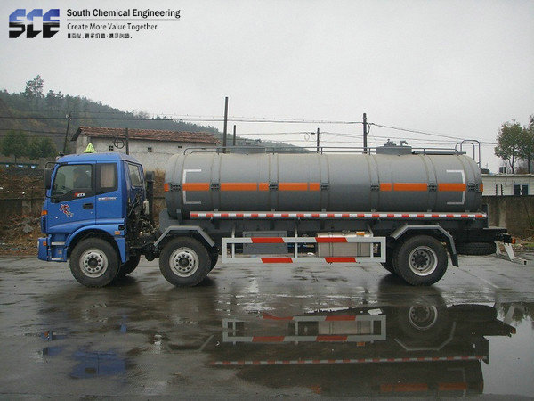 危（wēi）化品全塑罐車