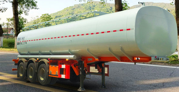 LDW9408GGY供液半（bàn）掛車（chē）